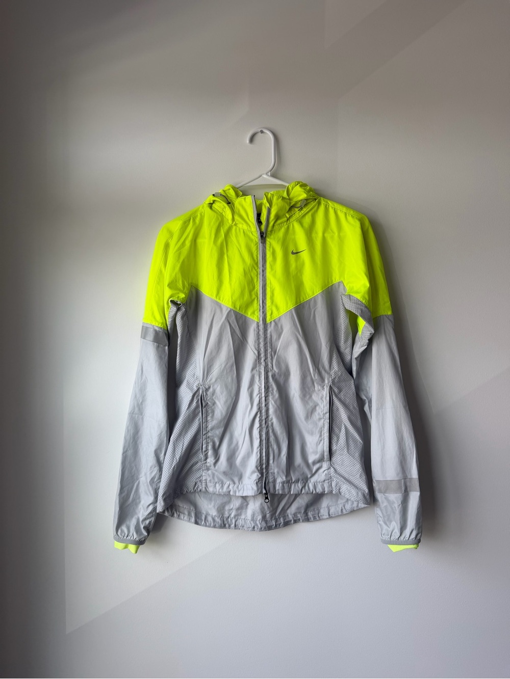 Nike Women’s Neon Yellow & Light Gray Hooded Windbreaker